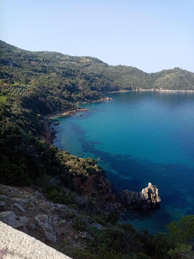 Cottage Pura Vigna Immerso Nella Natura Vicino Al Mare بورتو سانتو ستيفانو المظهر الخارجي الصورة